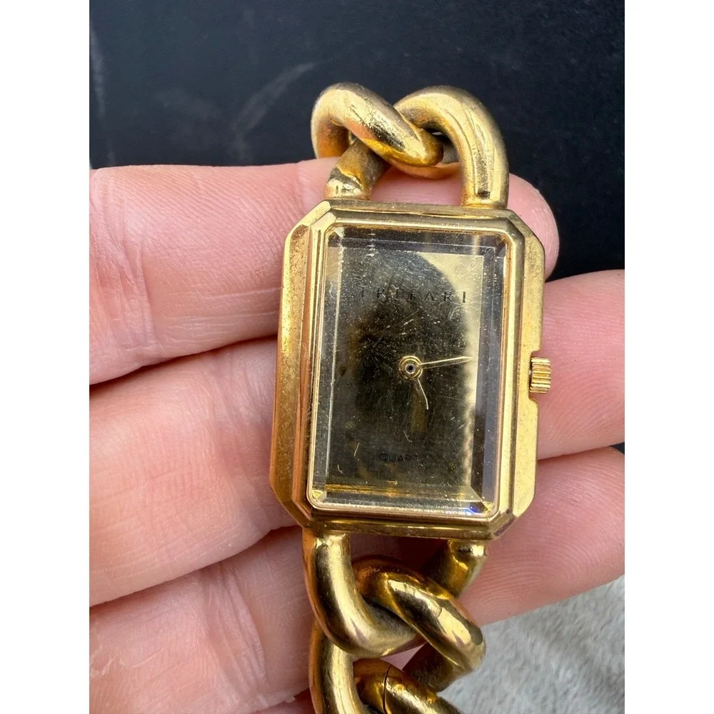Vintage Trifari Women's Watch Gold Tone Chain Band Untested 6.5